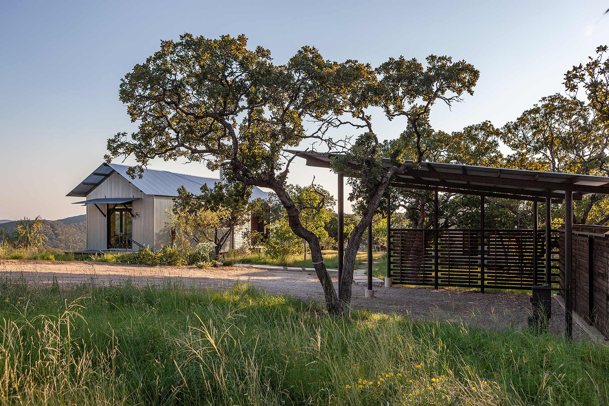 Miller Porch House / Lake | Flato Architects